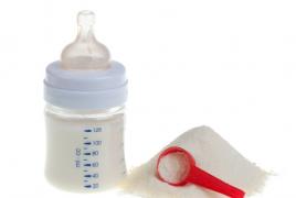 Как разводить смесь для новорожденных: пропорции, правила приготовления и хранения готового питания